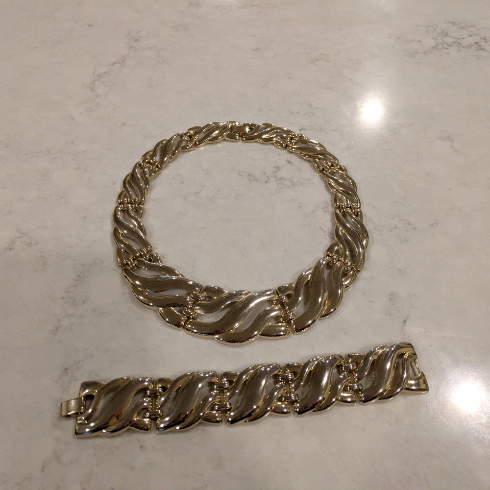 Women's Necklaces And Bracelets